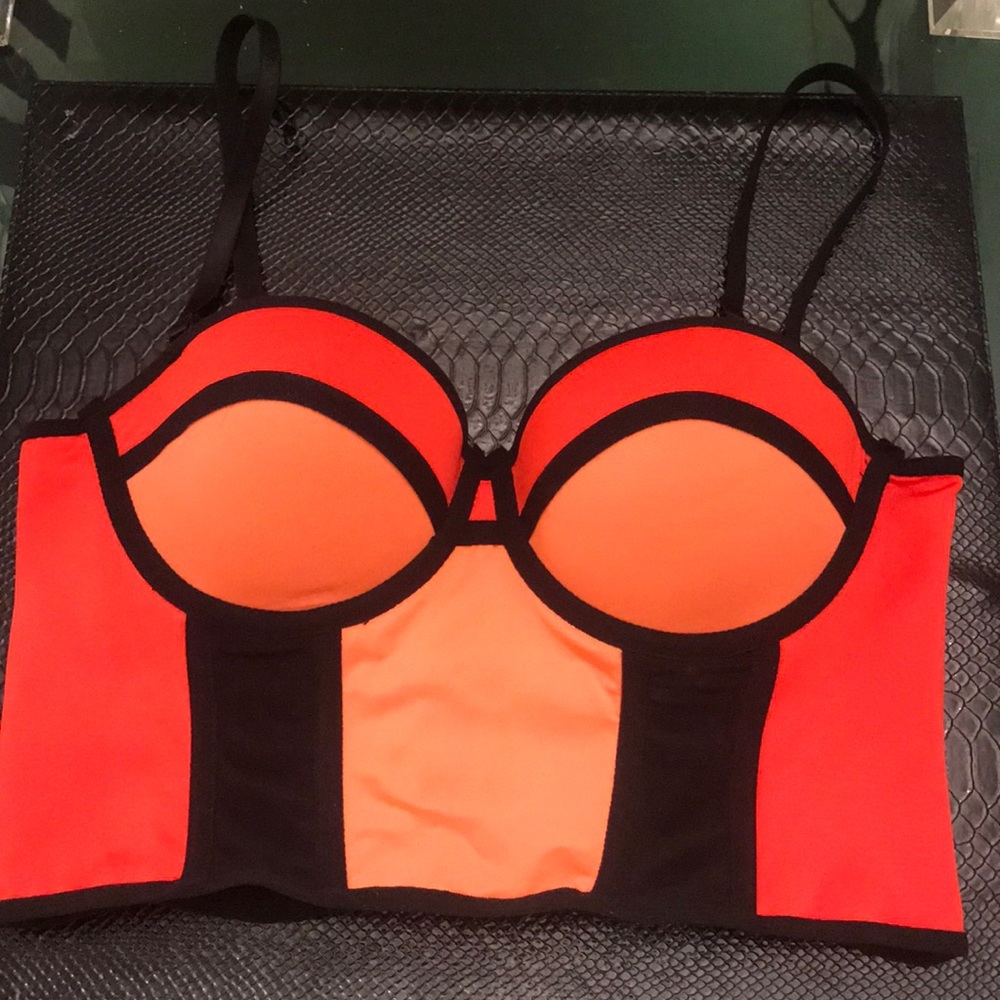 Bebe crop top